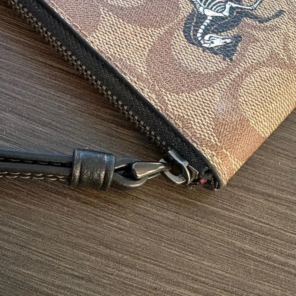 Coach Halloween Skeleton Horse Pumpkin Wristlet 2023 Limited Edition - Picture 6 of 9